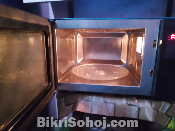 Walton microwave oven